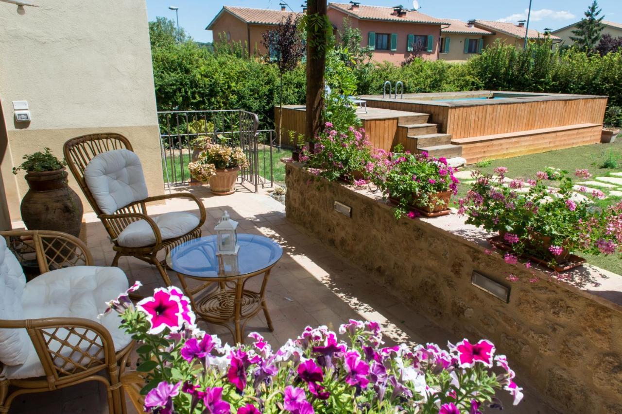 Antica Casa Del Glicine Apartment Poggibonsi Exterior photo